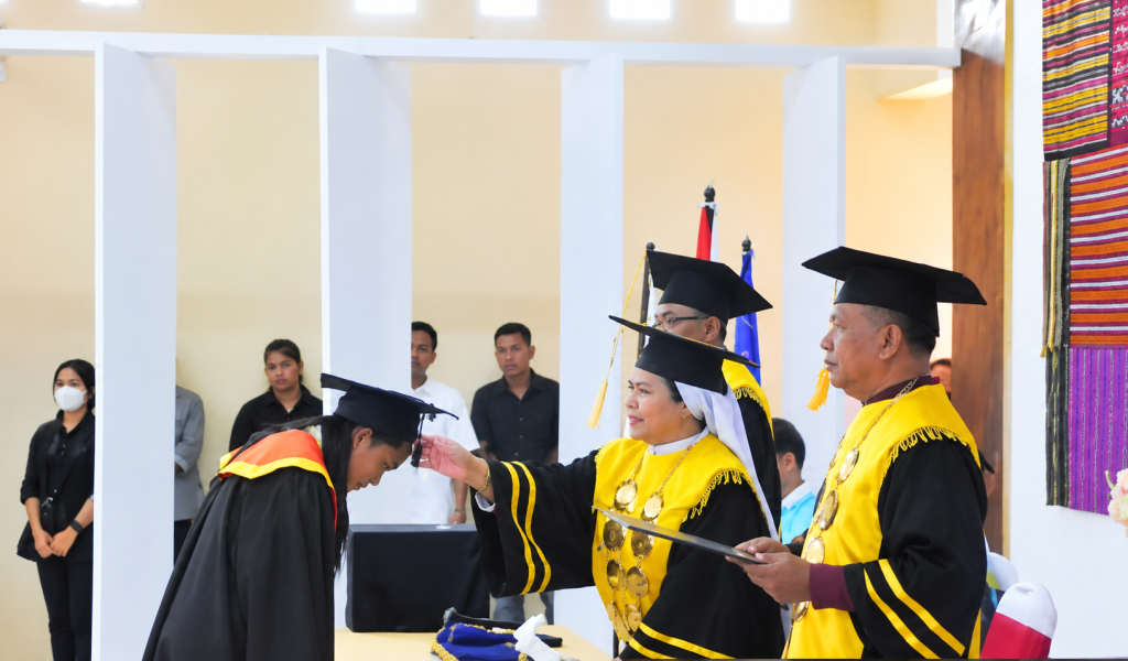 Wisuda Angkatan XIV dan XV4